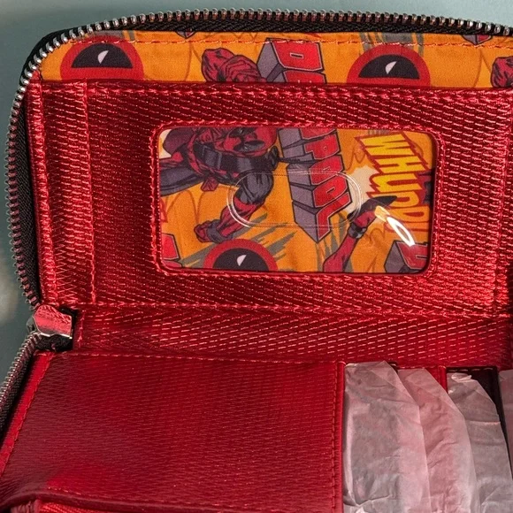Loungefly x Disney x Marvel Metallic Deadpool Cosplay Wallet - Picture 3 of 3